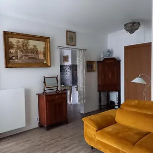 https://apartament-rezydencja-azienki-park.warsawhotelspoland.com